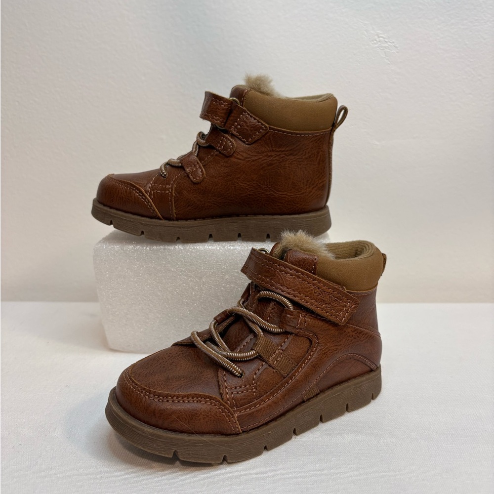 Oshkosh B’Gosh Banyan Toddler Boys Faux Leather/Fur Lined Boots 7M